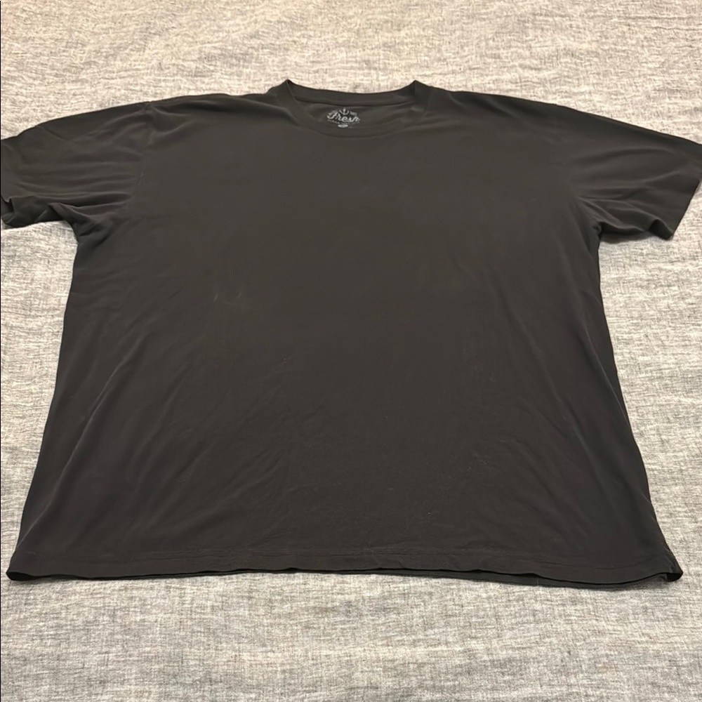 Fresh Clean Tees Men’s Black Short Sleeve Crew Neck Tee
